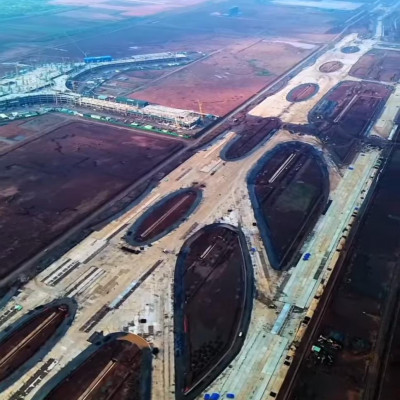 롱탄 공항, 이제 공항 윤곽이 보이네요