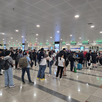 노이바이공항 입국장